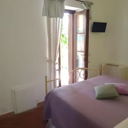 8380 Terme Bed & Breakfast Saturnia